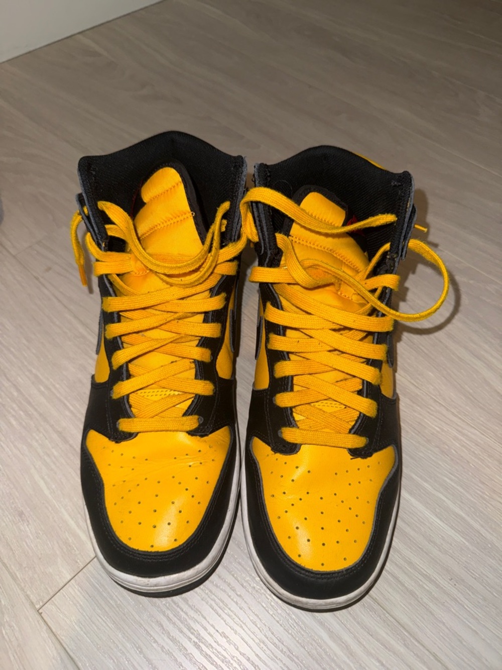 Nike Men's Black and Yellow High-Top Dunks